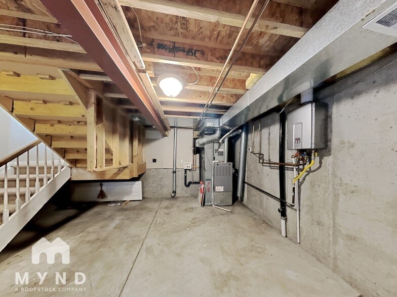 Building Photo - 2057 W Adriatic Pl