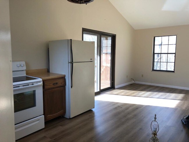 Building Photo - 5965 Camp Rd