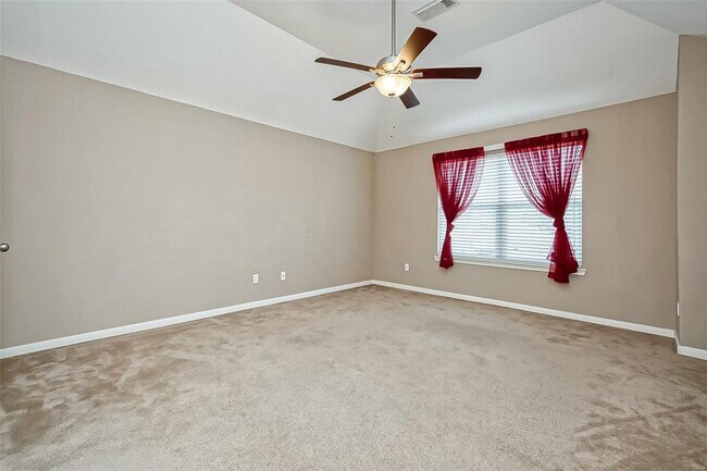 Building Photo - 2218 Falcon Knoll Ln
