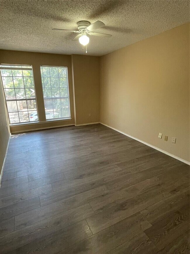 Building Photo - 13912 Conner Downs Dr