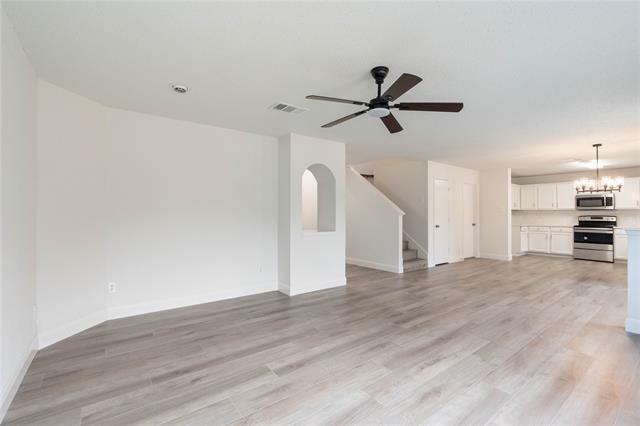 Building Photo - 2304 Glenhaven Dr