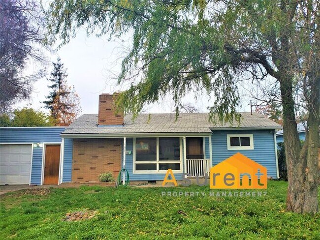 Building Photo - Cute 2 Bedroom 1 Bathroom Rental