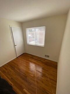 Floorplan - Lloyd Manor Apartments