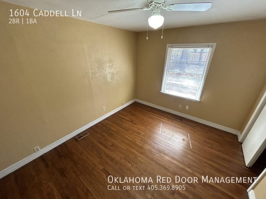 Building Photo - 1604 Caddell Ln