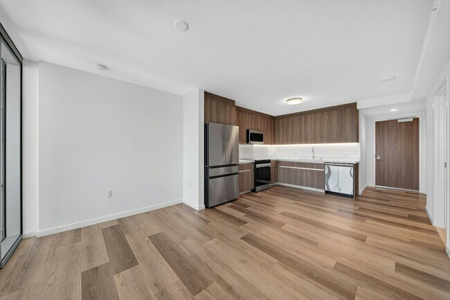 Building Photo - 1500 Rycroft St