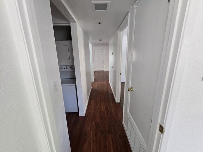 Building Photo - Two Bedroom Two Bath Condominium Unit for ...