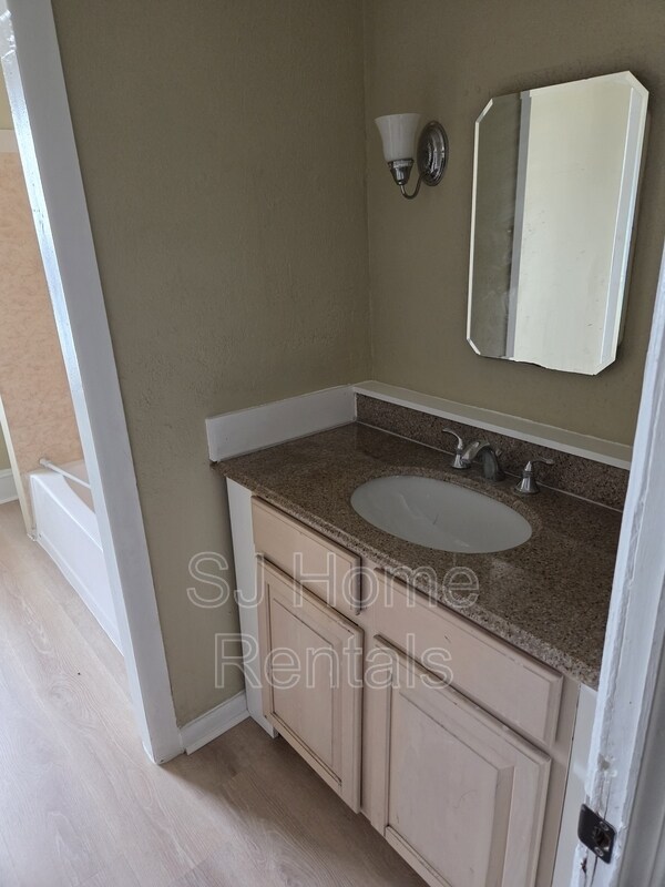 Building Photo - 649 Bordentown Rd