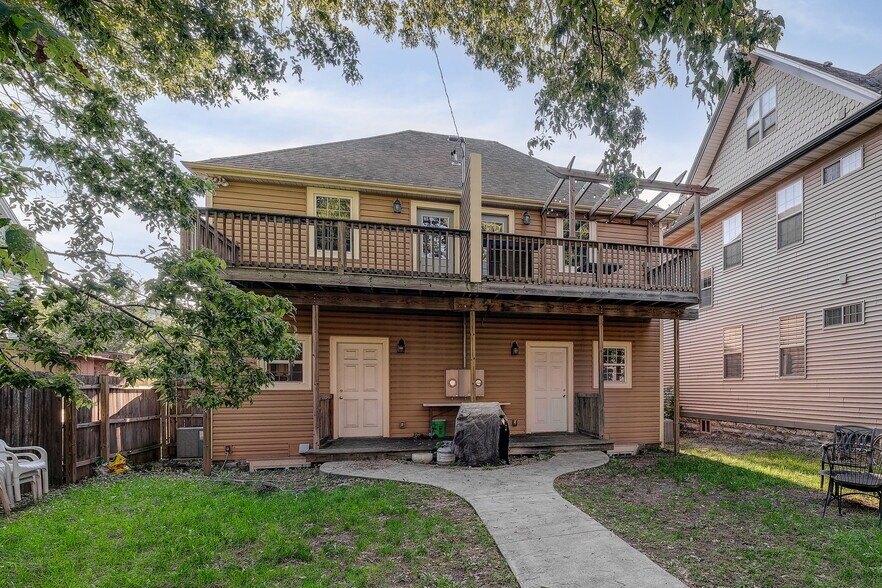 Building Photo - 3208 Pillsbury Avenue South