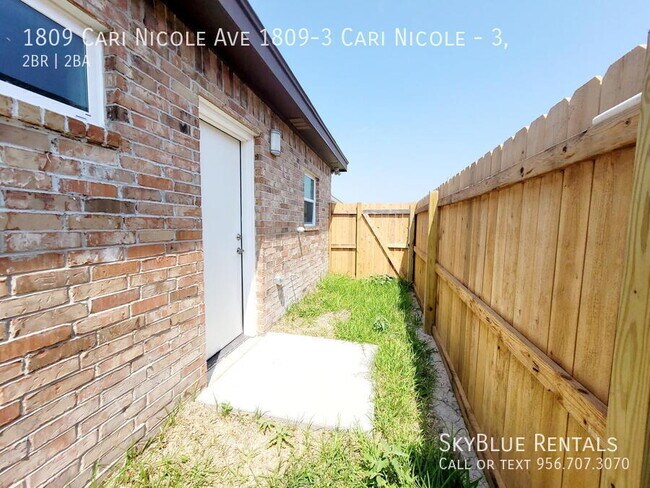 Building Photo - 1809 Cari Nicole Ave