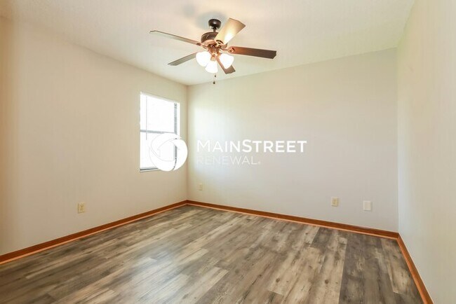 Building Photo - 3 Bedroom Pet-Friendly Home in Fleming Island, FL with Main Street Renewal