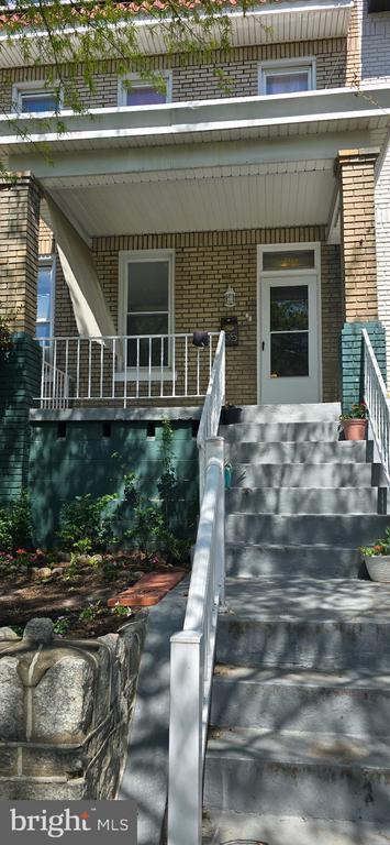 Building Photo - 735 Princeton Pl NW