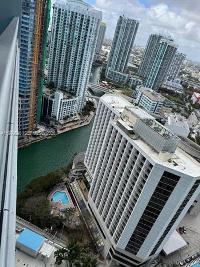 Building Photo - 200 Biscayne Blvd Way