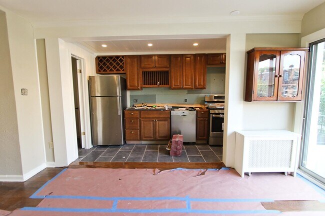 Building Photo - 346 Meehan Ave