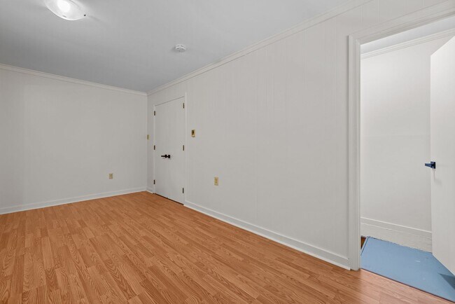Building Photo - Charming 1 Bedroom Home near Duke University