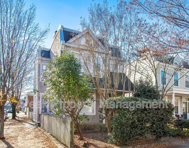 Building Photo - 2901 Ellwood Ave