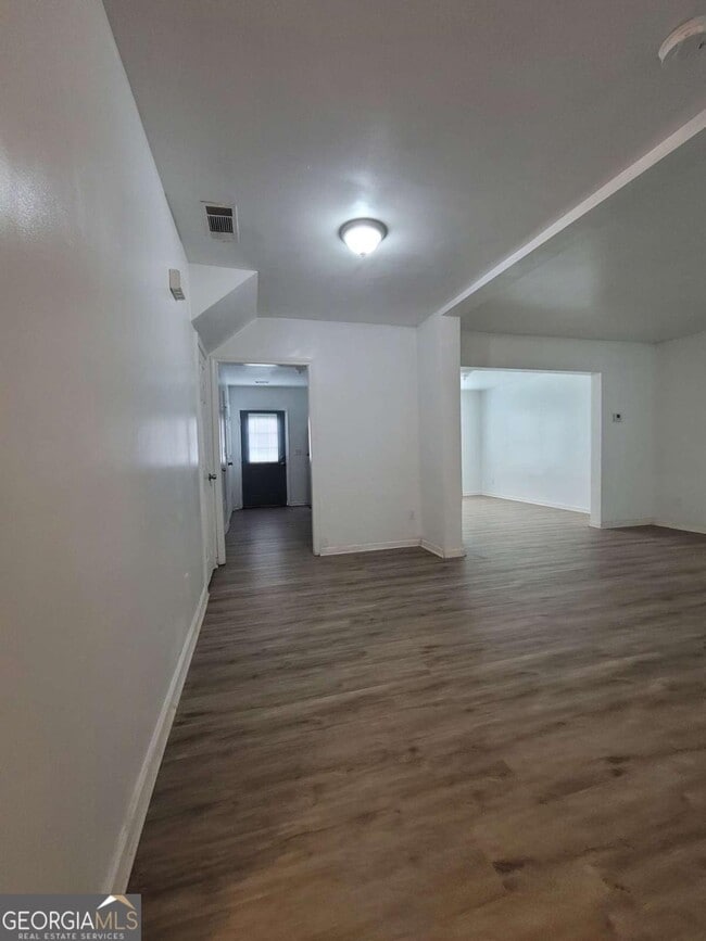 Building Photo - 1043 Wheel House Ln