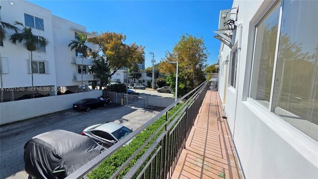 Building Photo - 7629 Dickens Ave