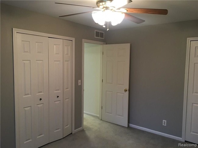 Building Photo - 27552 Harrison Woods Ln