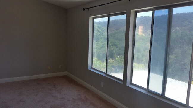 Building Photo - 1437 Green Oak Rd