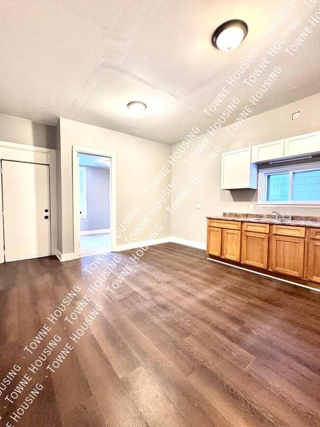 Building Photo - 111 Southside Pkwy