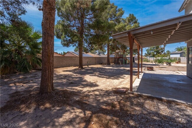 Building Photo - 5519 Myron Cir