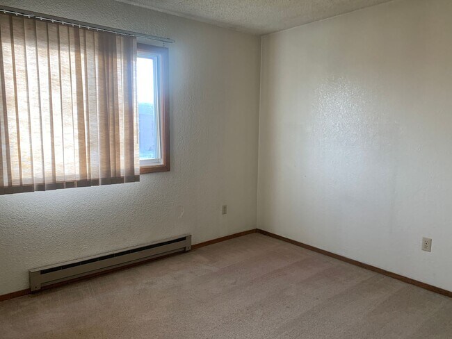 Building Photo - 251-259 Westchester Sq S