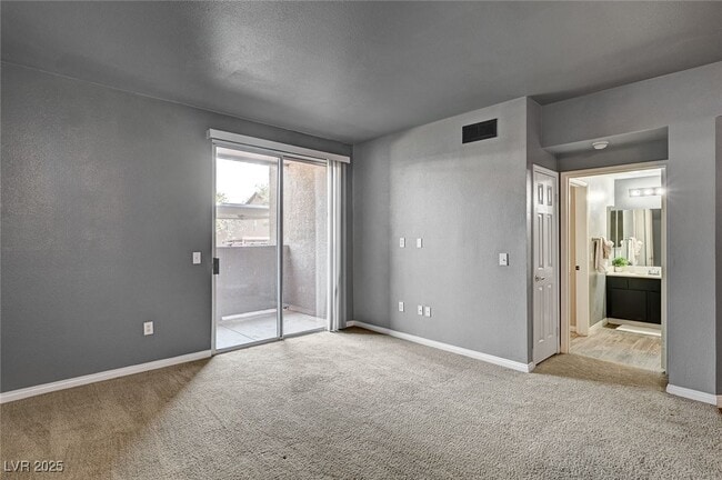 Building Photo - 231 W Horizon Ridge Pkwy