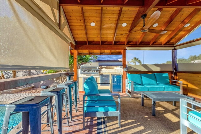 Building Photo - 17424 N 2nd Ave