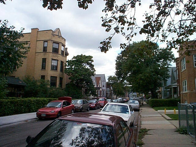Building Photo - 3417 W Drummond Pl