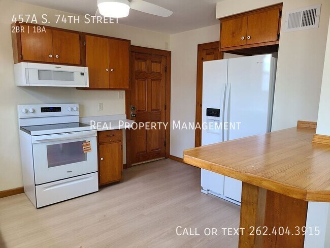 Building Photo - 457 A S 74th St