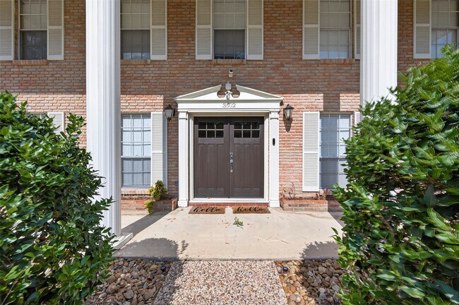 Building Photo - 3602 Blue Cypress Dr