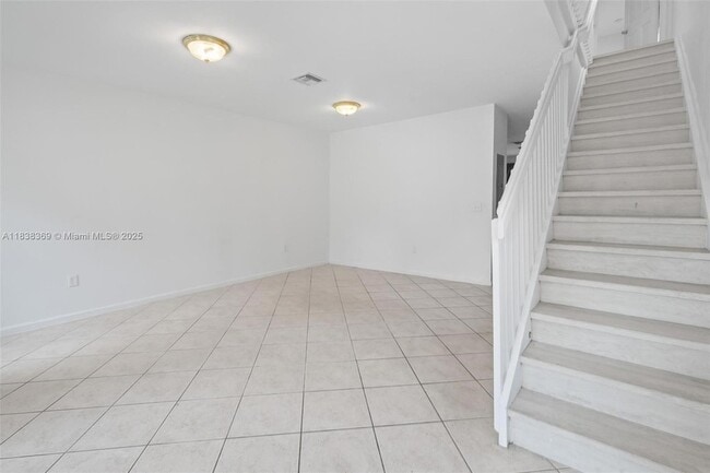 Building Photo - 8206 SW 29th St