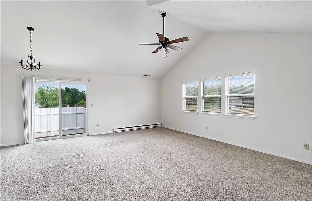 Building Photo - 2012 Rolling Meadows Ln