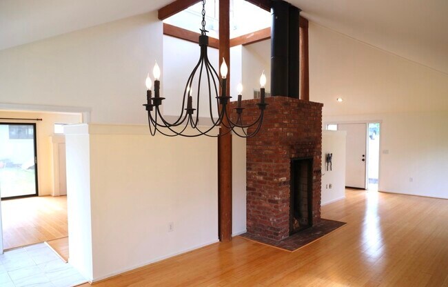 Building Photo - 3 Edgewood Cir