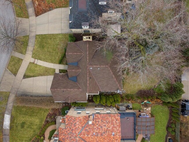 Building Photo - 3916 N Ridgefield Cir