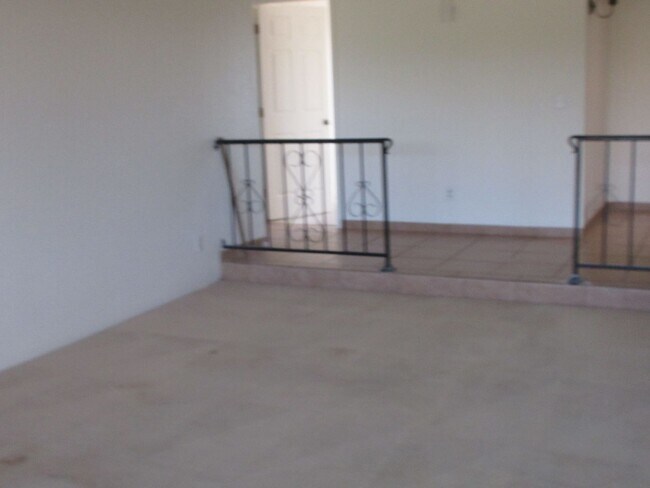 Building Photo - Unfurnished home on acreage