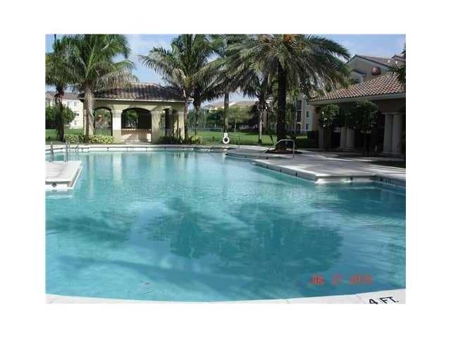 Building Photo - 12136 Saint Andrews Pl