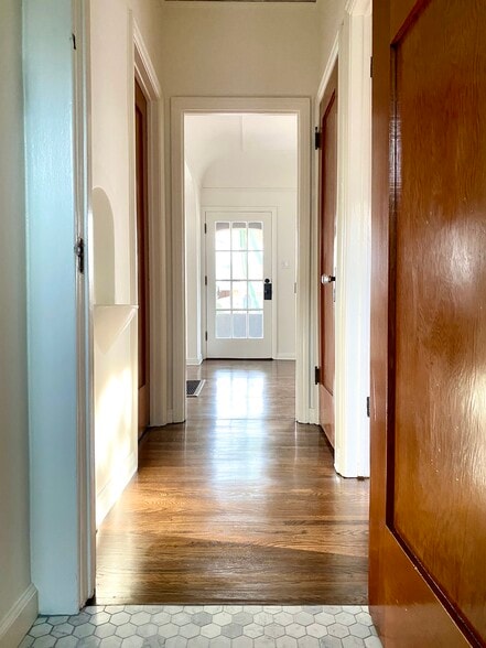 Hallway - 3365 Tyburn St