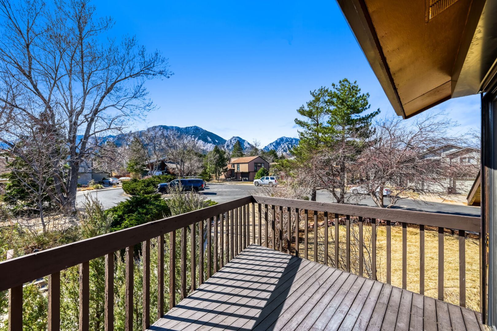 Building Photo - 3320 Longwood Ave