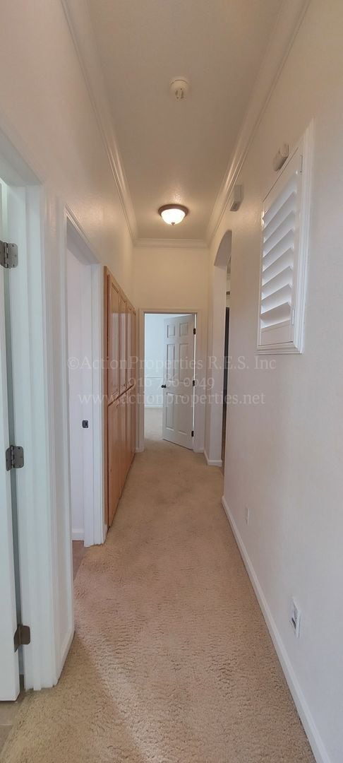 Building Photo - Rocklin  Highland Park  3 bedroom 2 bathroom, Great Room Floor Plan with Tile Flooring,  Fenced Yard