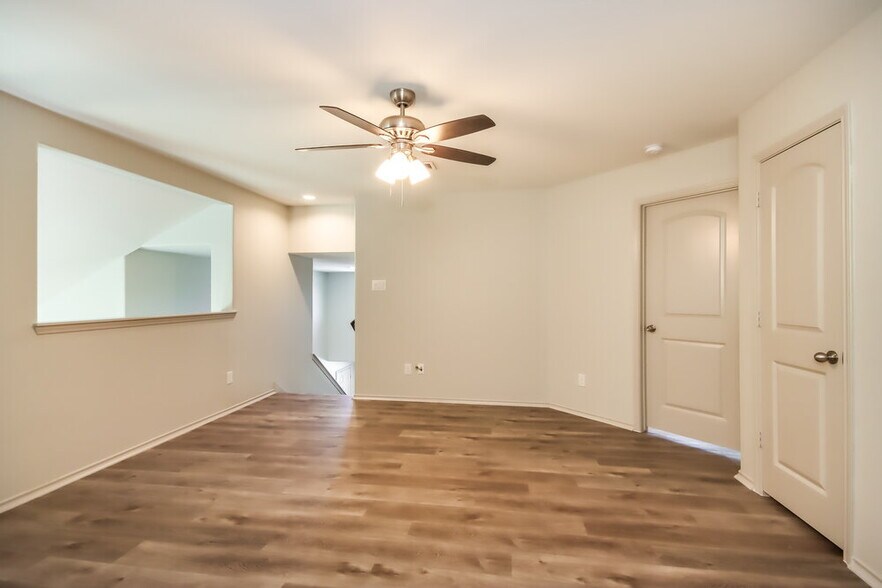 Building Photo - 2602 Ski Lodge Dr