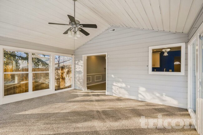 Building Photo - 3222 Greenwood Cir