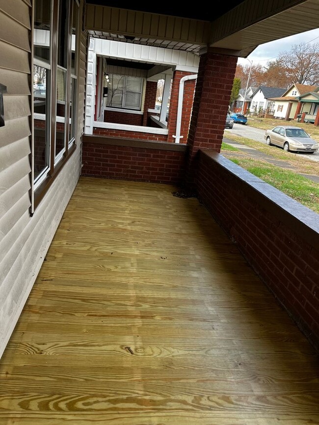 Building Photo - Available Now Don't Miss Out!