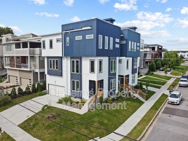 Building Photo - 1000 Southside Ave