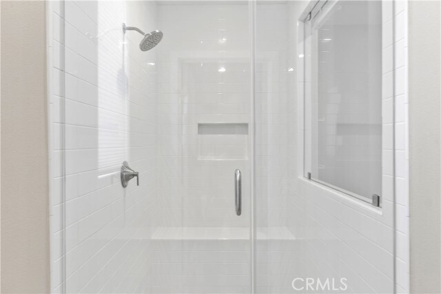 Building Photo - 156 Chorus