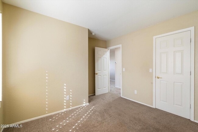 Building Photo - 4823 E Barwick Dr