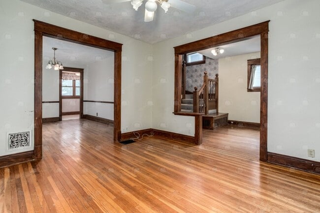 Building Photo - 4116 Terrace St