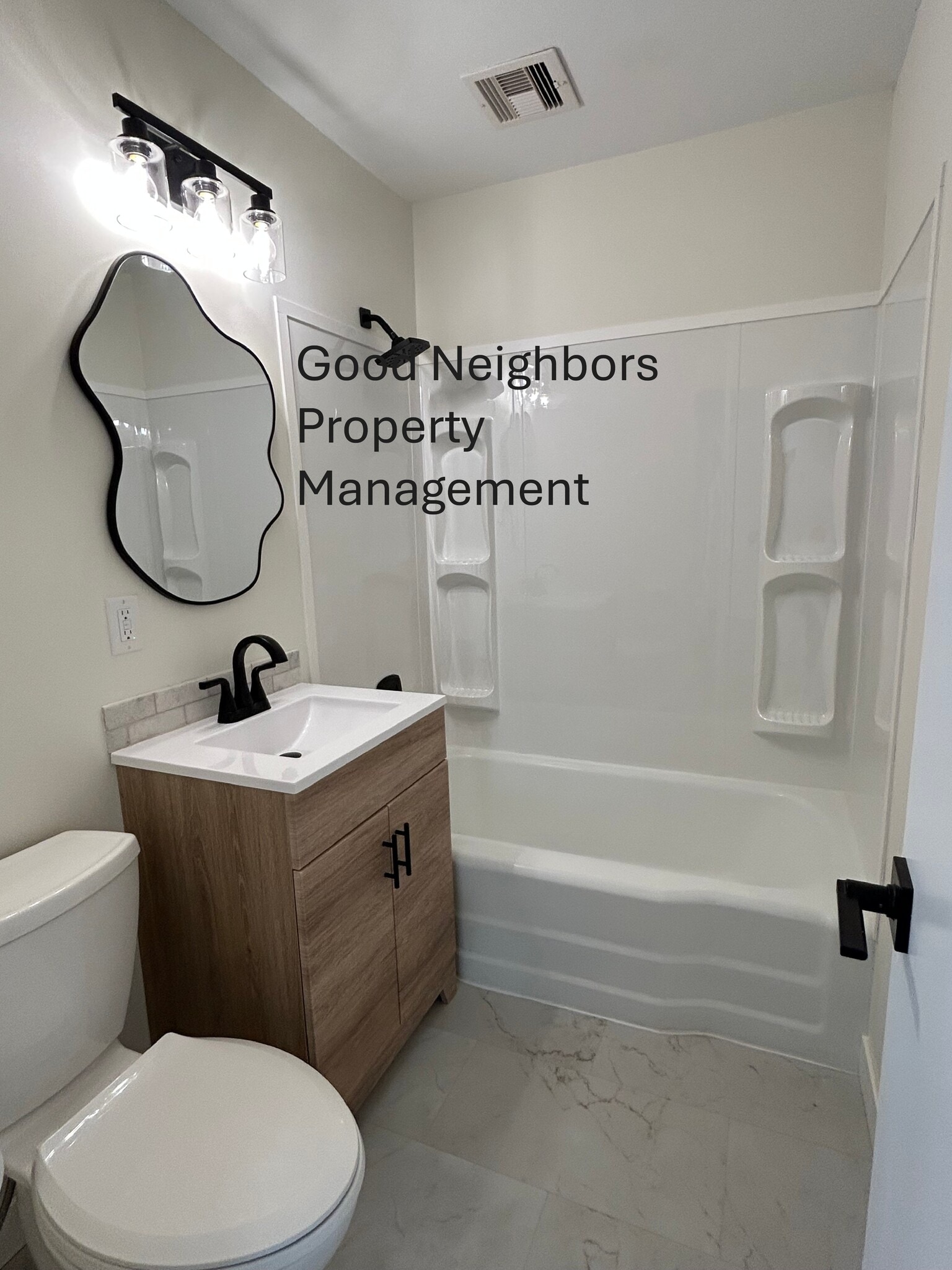 Bathroom - 2328 W Wildwood Rd