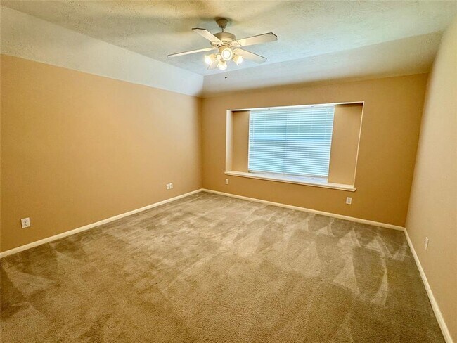 Building Photo - 11323 Sandermeyer Dr