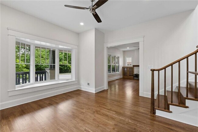 Building Photo - 1511 McLendon Ave NE